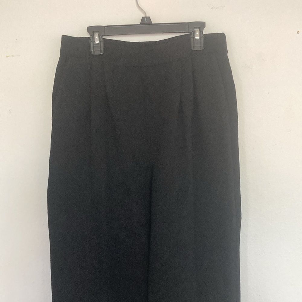 St. John’s Basic Black Pants With Pockets - image 3